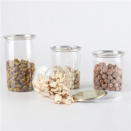 Yas Yas nrog Rub Ntiv Nplhaib Npog